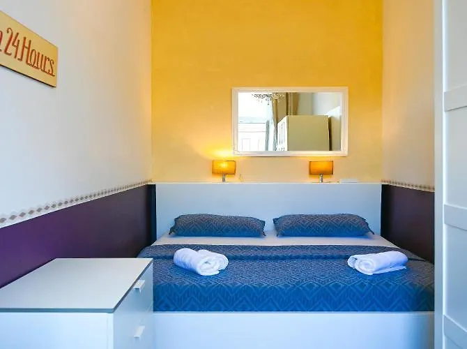 Apartment For 4 Near Augarten, Donaukanal & U4 & U2 Metro וינה