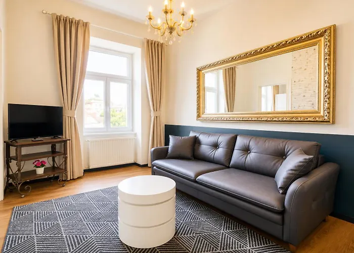 Apartment For 4 Near Augarten, Donaukanal & U4 & U2 Metro וינה